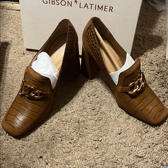 Gibson Latimer Tan Croc-Patterned Loafers - Picture 2 of 5